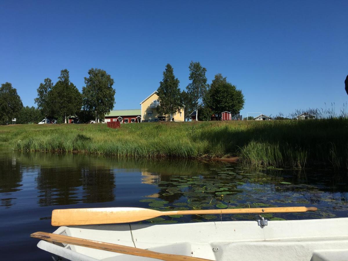 Sangis Motell Och Camping Bagian luar foto