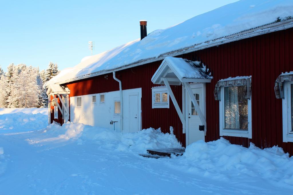 Sangis Motell Och Camping Bagian luar foto